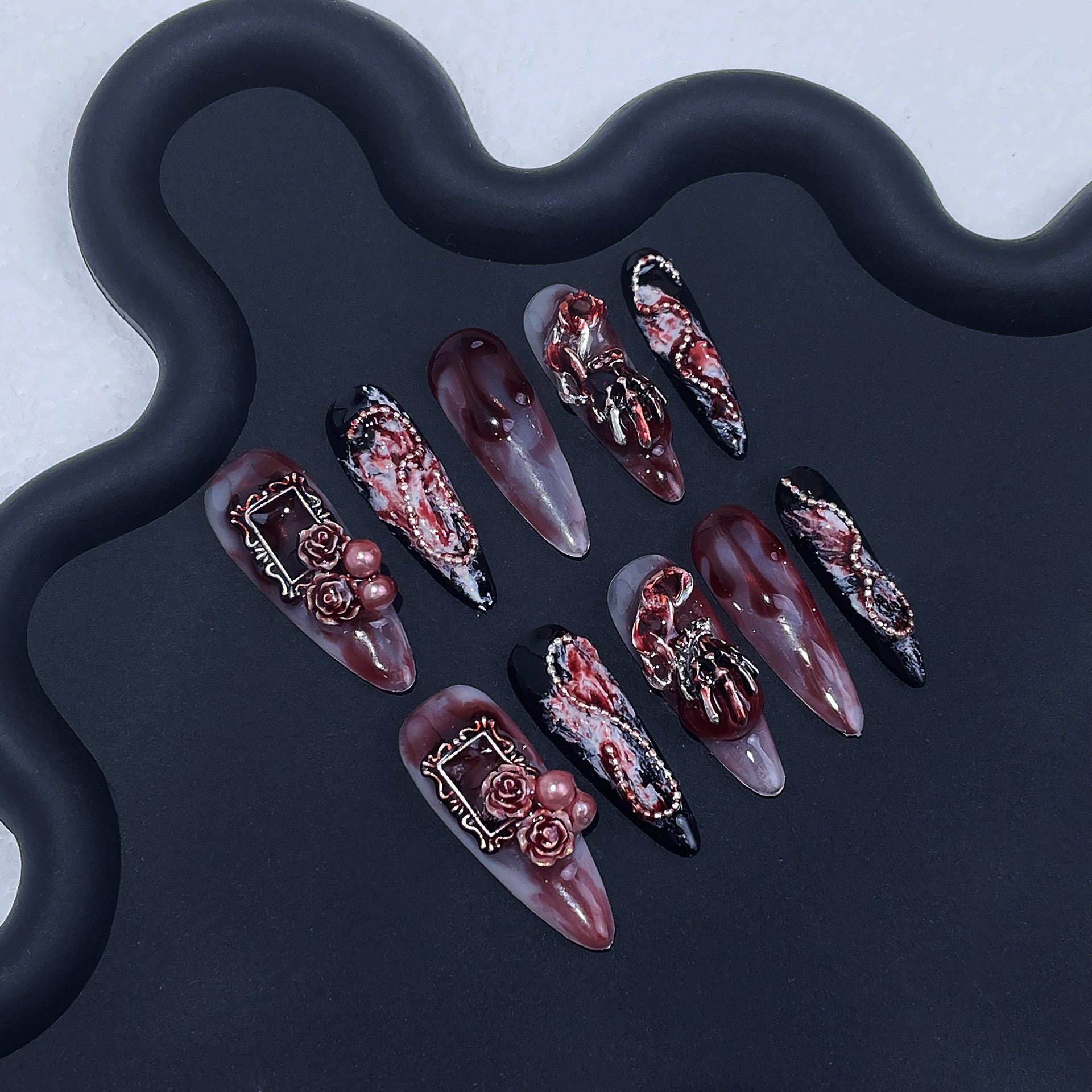 'BLOOD-RED ROSE' press on nails